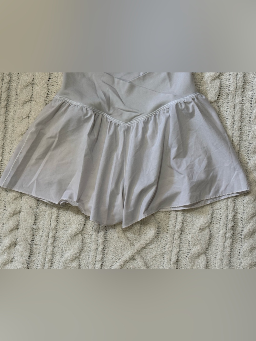 OFFLINE by Aerie Real Me Crossover Flowy Shorts White Small - Picture 5 of 12